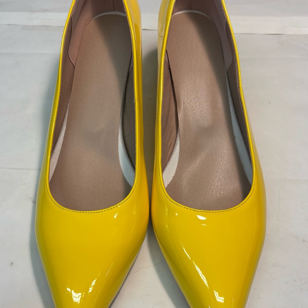 Brand Spanken New Lemon Yellow Pumps